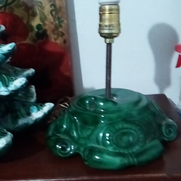 - Atlantic Mold  Company Table Top Ceramic Christmas  Tree. Rare, HTF. Vintage. - Picture 6 of 8